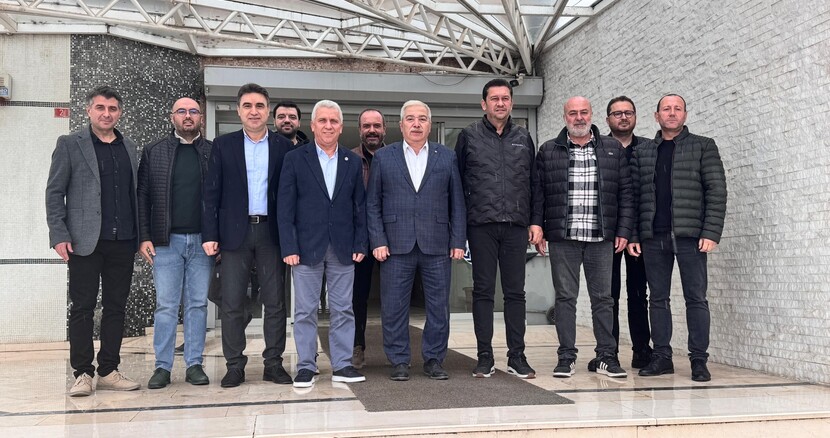Mustafakemalpaşa Gelişim Projesi İş İnsanları Derneği Yönetim Kurulu Başkanı Vahdettin SEVİM ve Yönetimi Odamıza Ziyarette bulundular.
