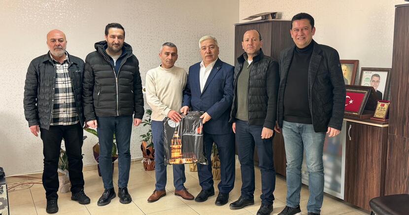 Sebzeci ve Meyveciler Esnaf Odası Başkanı Sedat ALTINIŞIK'a Ziyarette bulunduk.